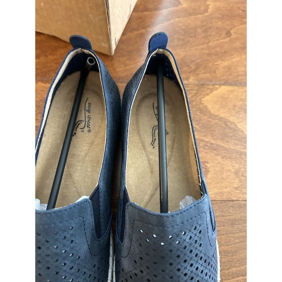 Easy Street Fresh Slip On Sneakers - Navy Blue Faux Suede NEW 7 W - Picture 5 of 7